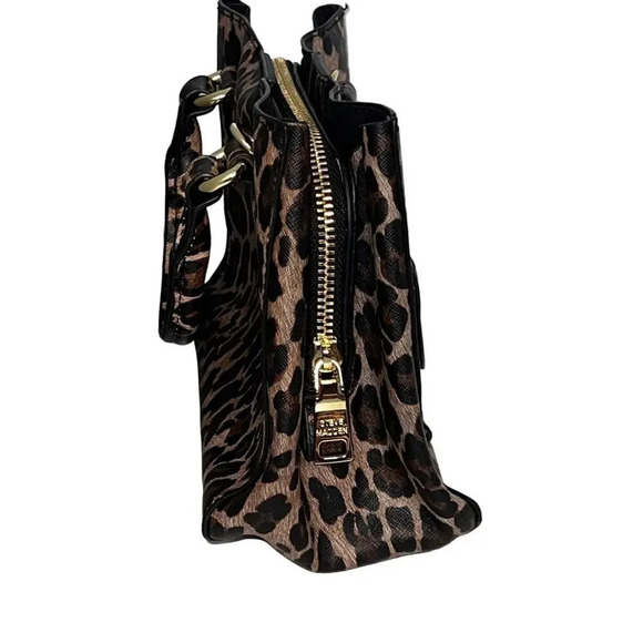 Steve Madden 7x7 animal print multi pocket small satchel embroidered 3-D rose - Picture 3 of 13